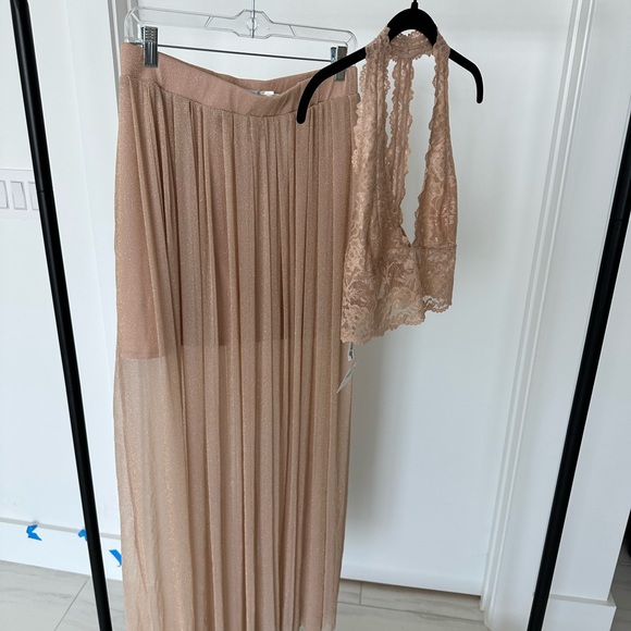 NWNT | Kimchi Blue Maxi Skirt | Champagne Gold | L - Picture 4 of 4